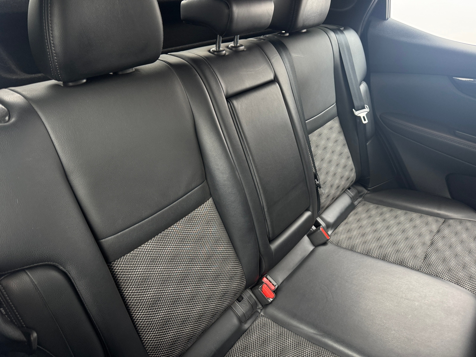 Thumbnail: 2022 Nissan Rogue Sport - 6