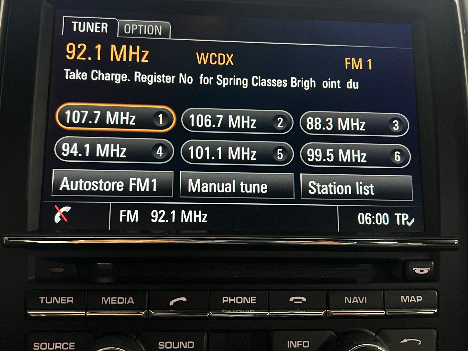 Thumbnail: 2016 Porsche Cayenne - 3