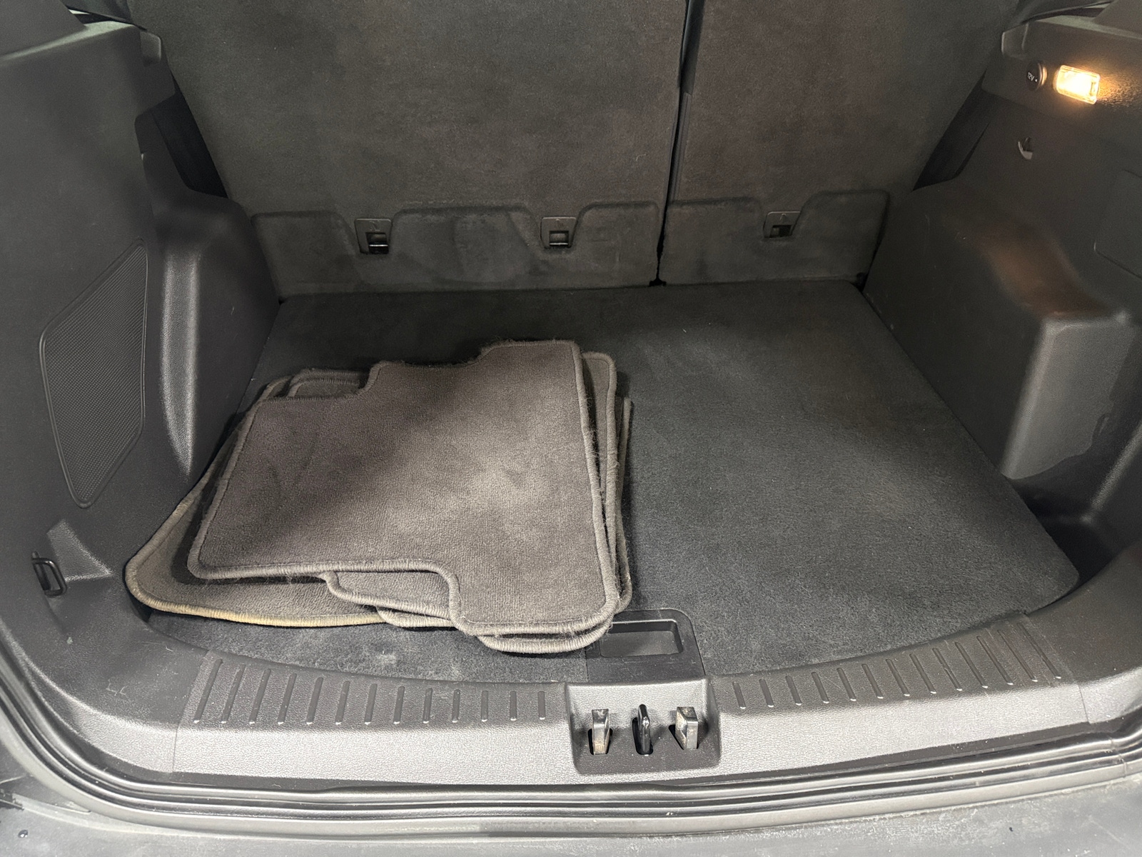 Thumbnail: 2019 Ford Escape - 6