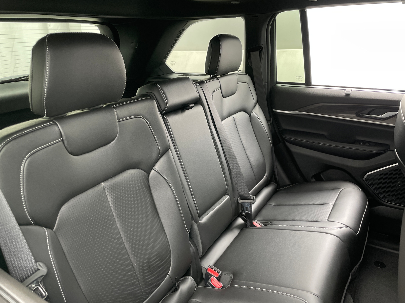 Thumbnail: 2025 Jeep Grand Cherokee - 5