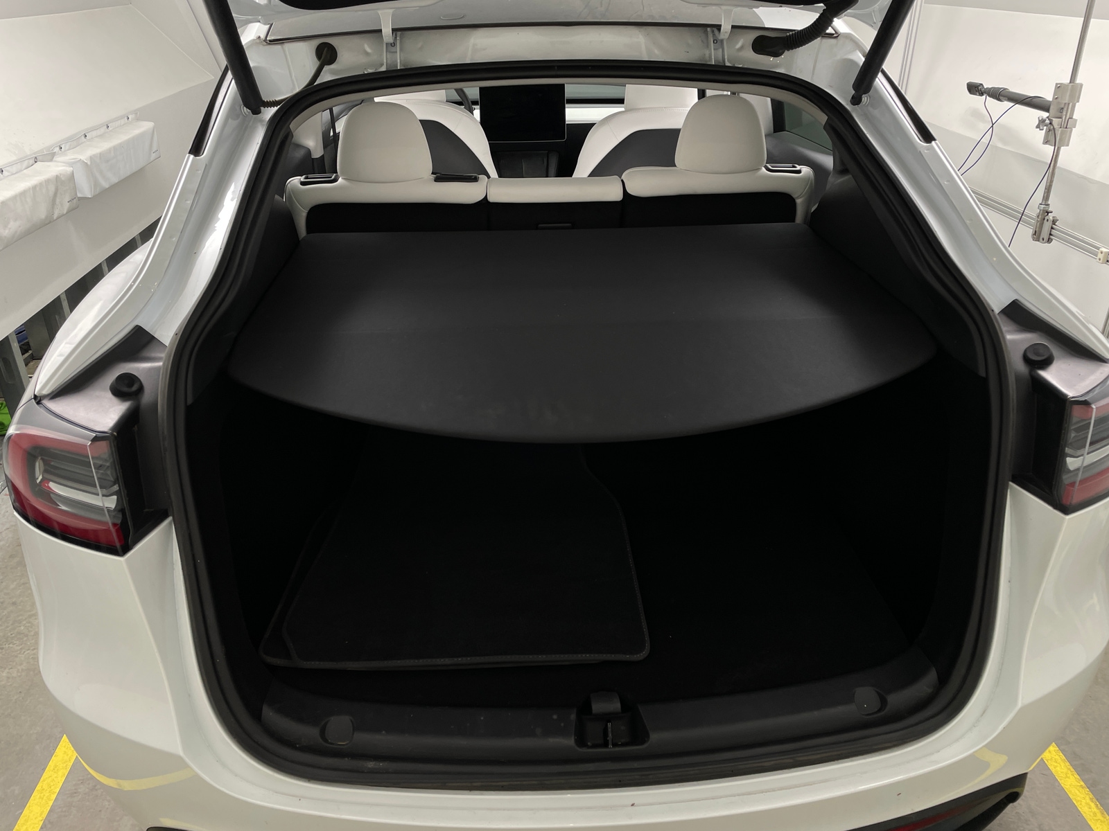 Thumbnail: 2023 Tesla Model Y - 6