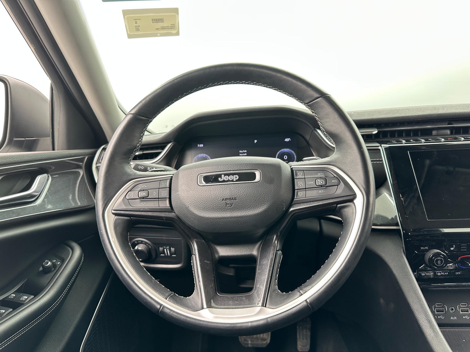 Thumbnail: 2022 Jeep Grand Cherokee - 5