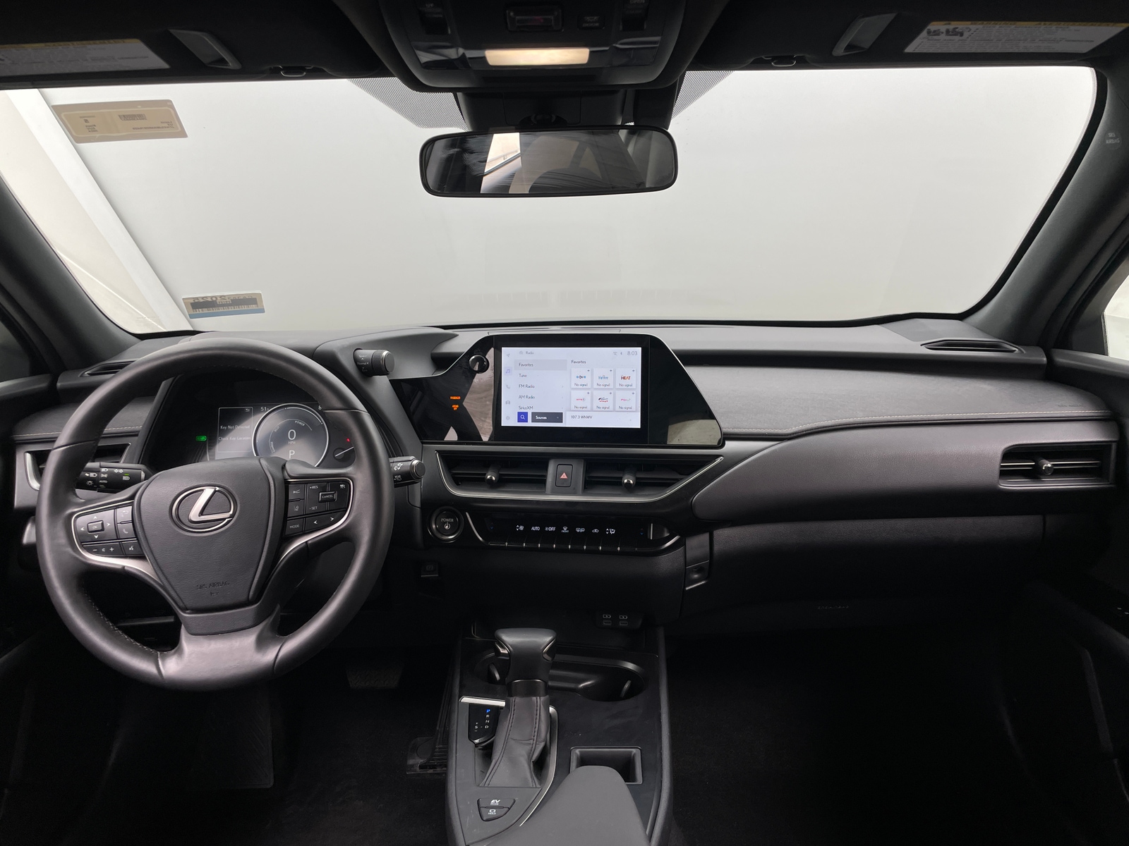 Thumbnail: 2024 Lexus UX - 2