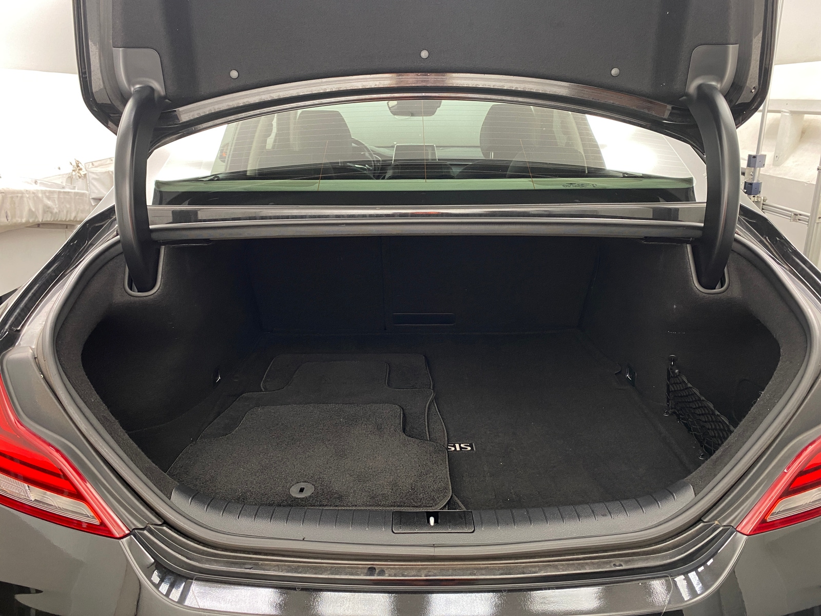 Thumbnail: 2019 Genesis G70 - 6