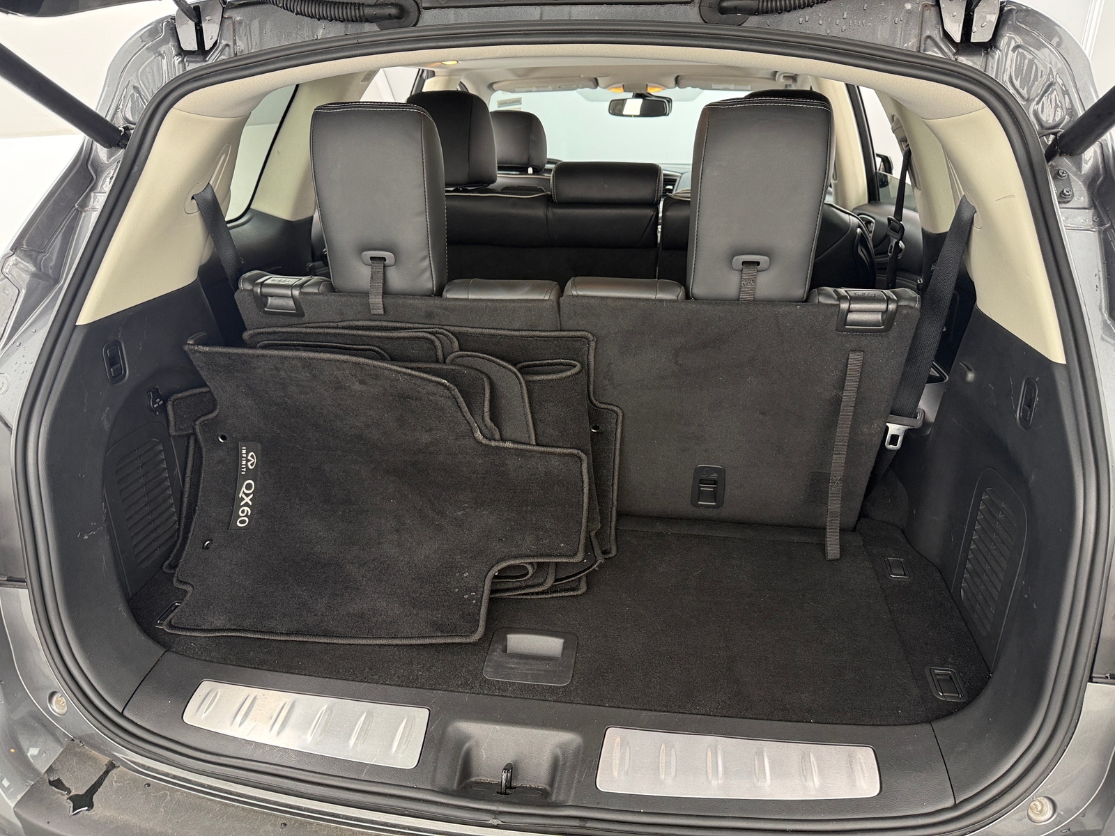 Thumbnail: 2020 INFINITI QX60 - 6