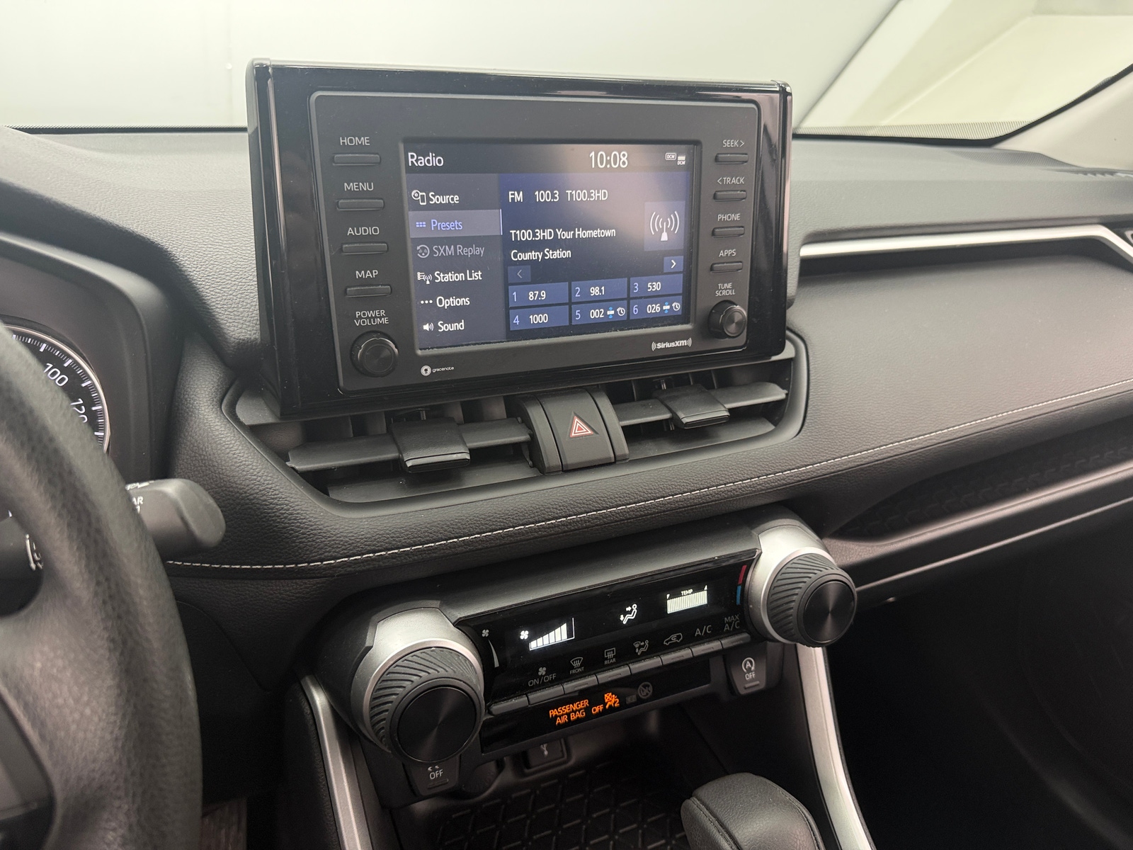 Thumbnail: 2022 Toyota RAV4 - 4