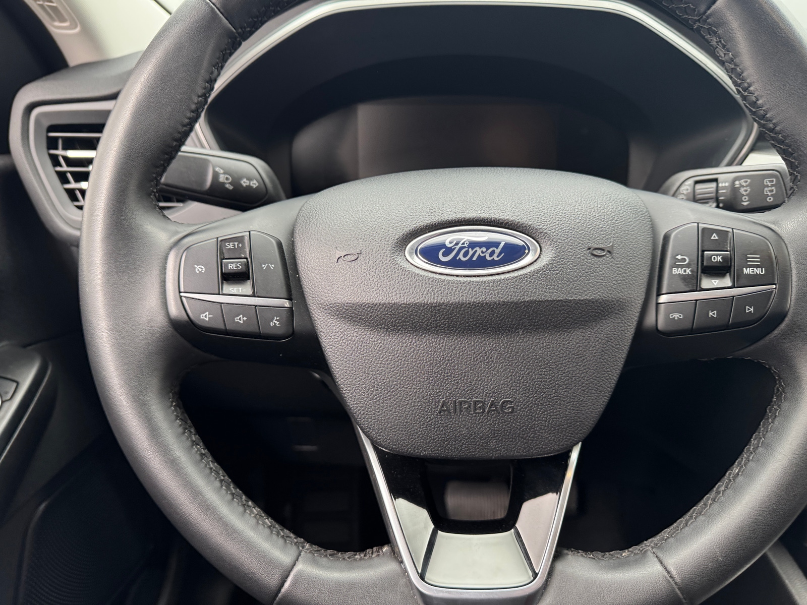 Thumbnail: 2023 Ford Escape - 5