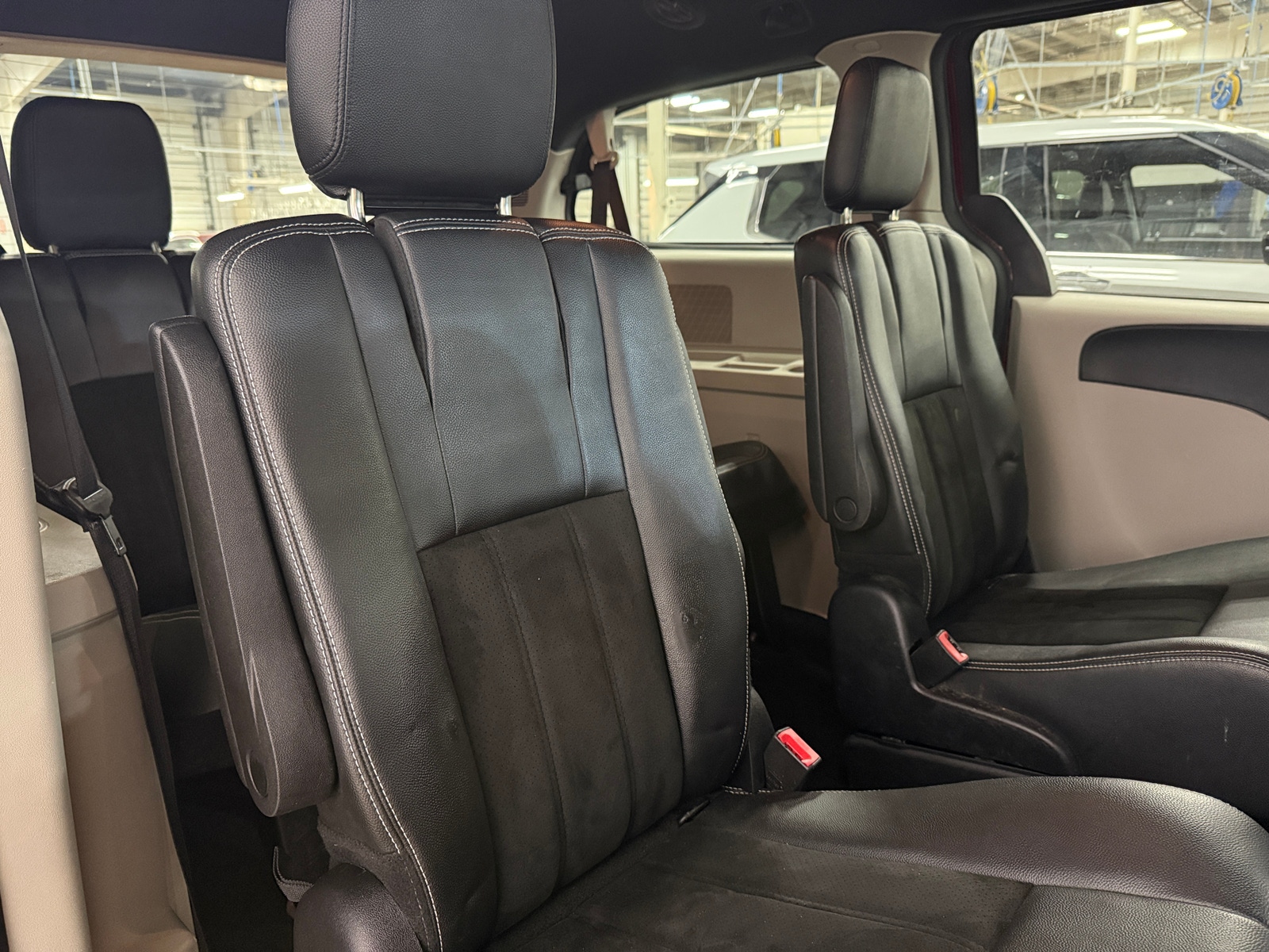 Thumbnail: 2019 Dodge Grand Caravan - 5