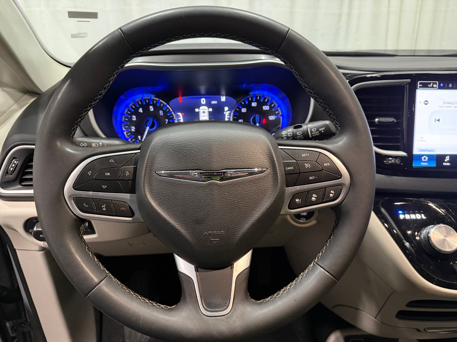 Thumbnail: 2024 Chrysler Pacifica - 4