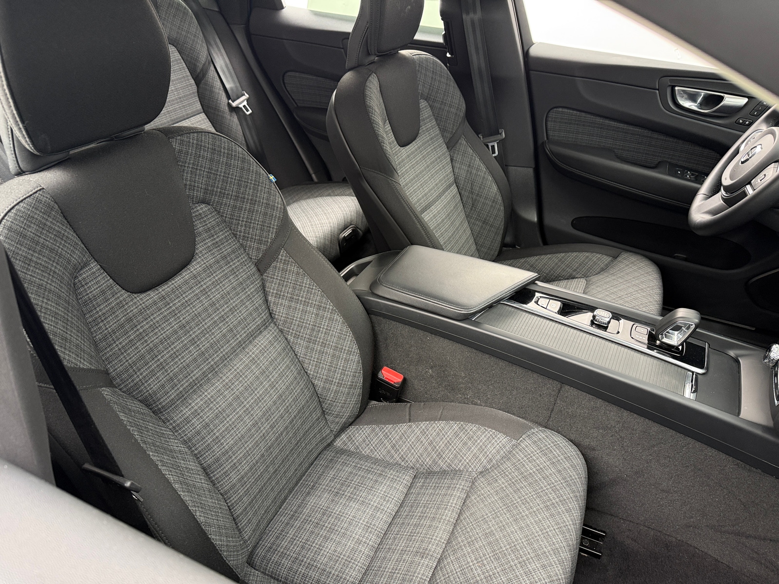 Thumbnail: 2023 Volvo XC60 - 2