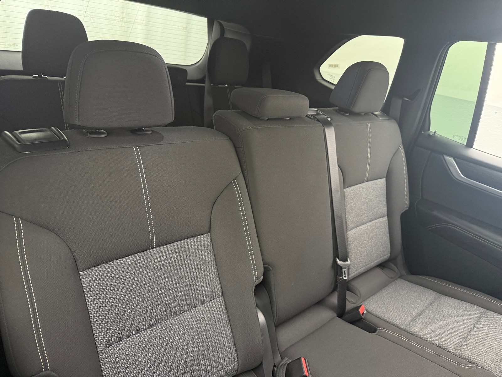 Thumbnail: 2025 GMC Acadia - 6