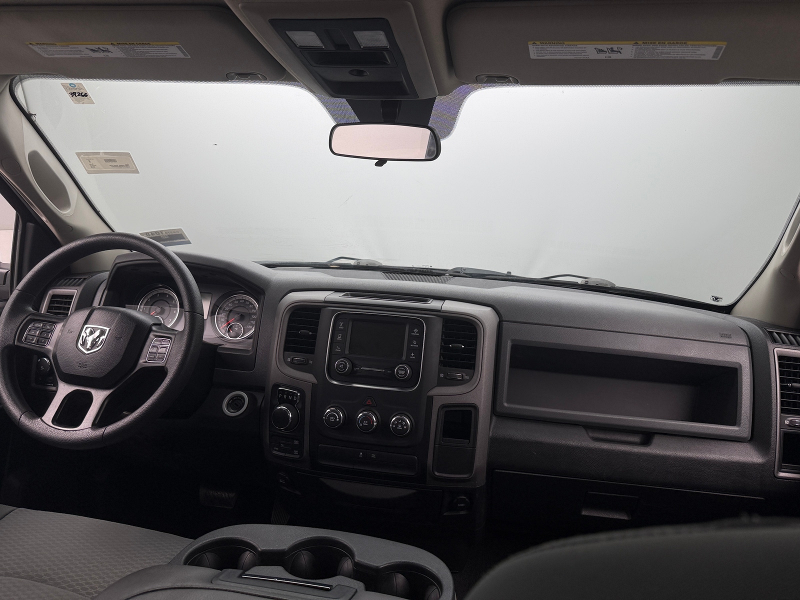 Thumbnail: 2019 RAM 1500 Classic - 3