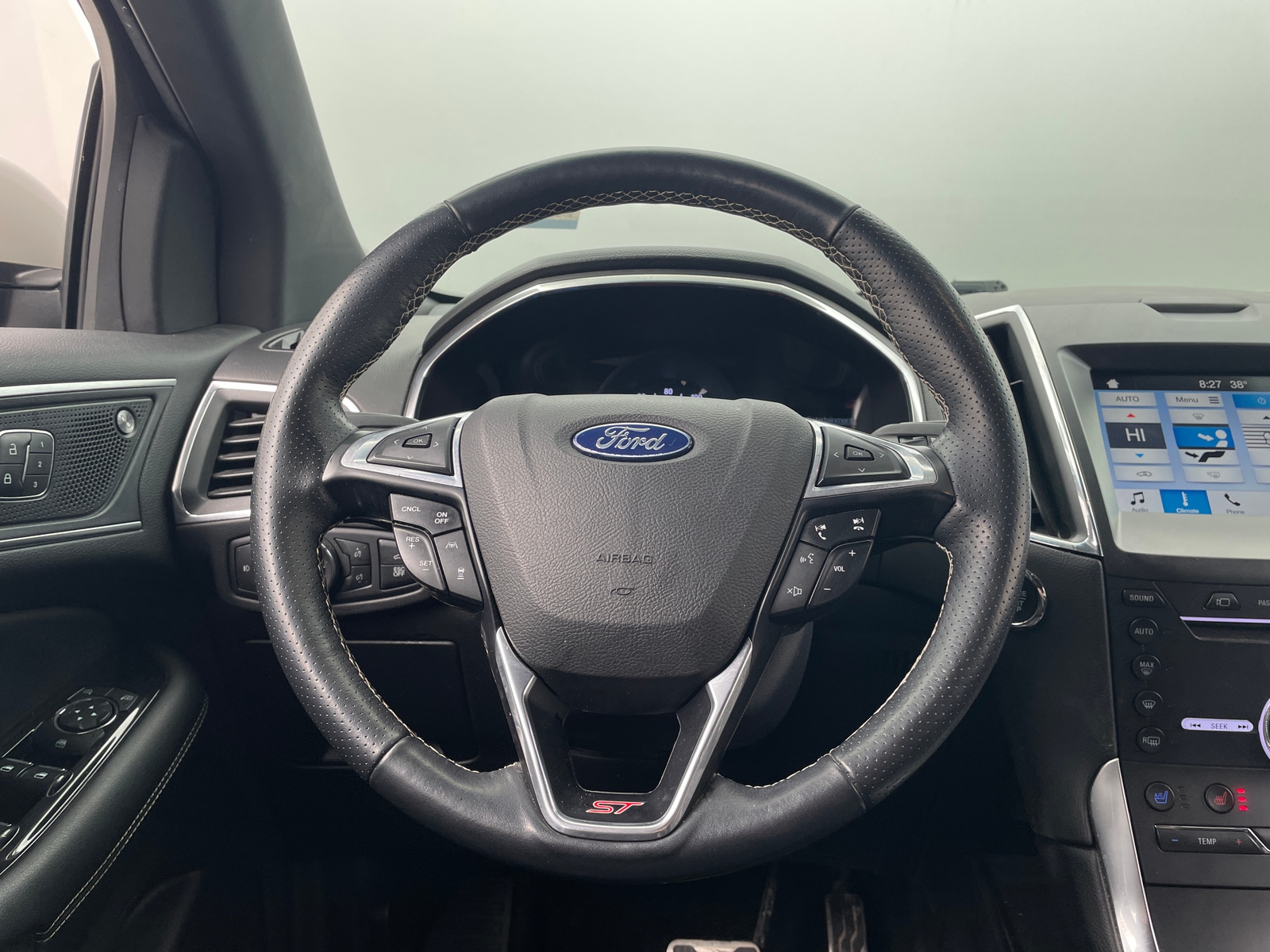 Thumbnail: 2019 Ford Edge - 4