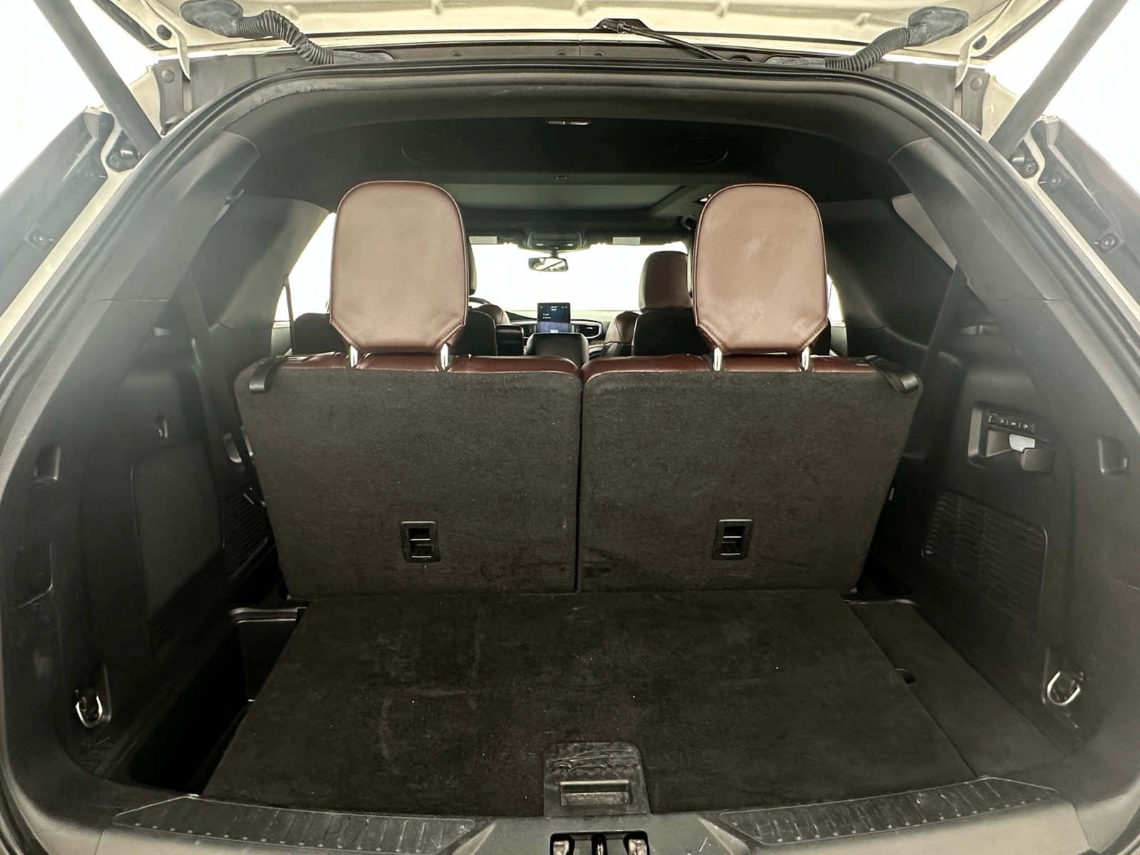 Thumbnail: 2022 Ford Explorer - 6