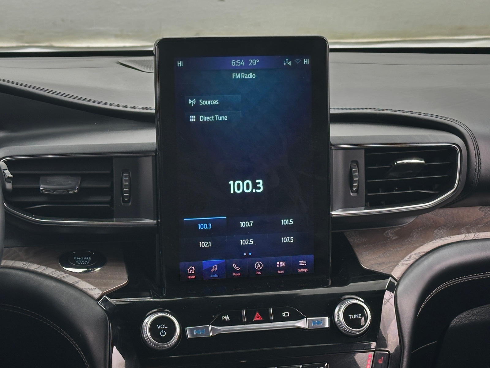 Thumbnail: 2022 Ford Explorer - 3