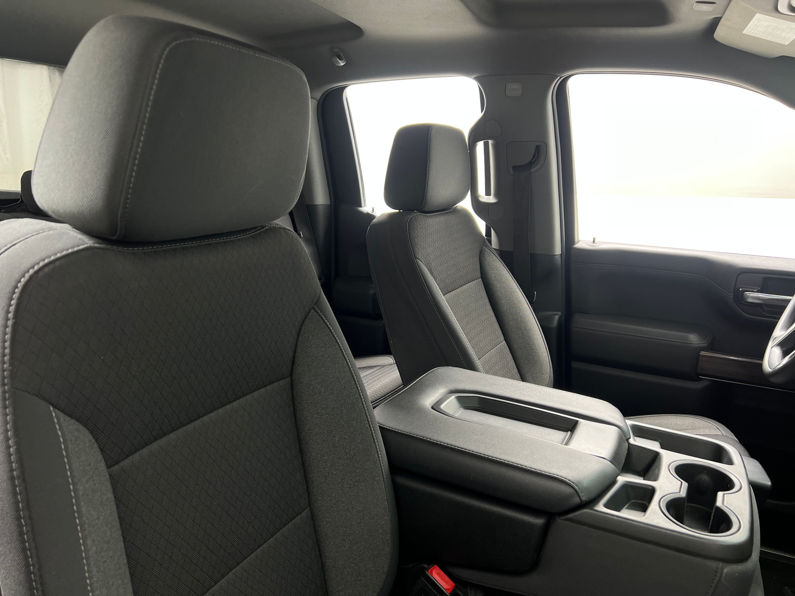 Thumbnail: 2020 Chevrolet Silverado 1500 - 2