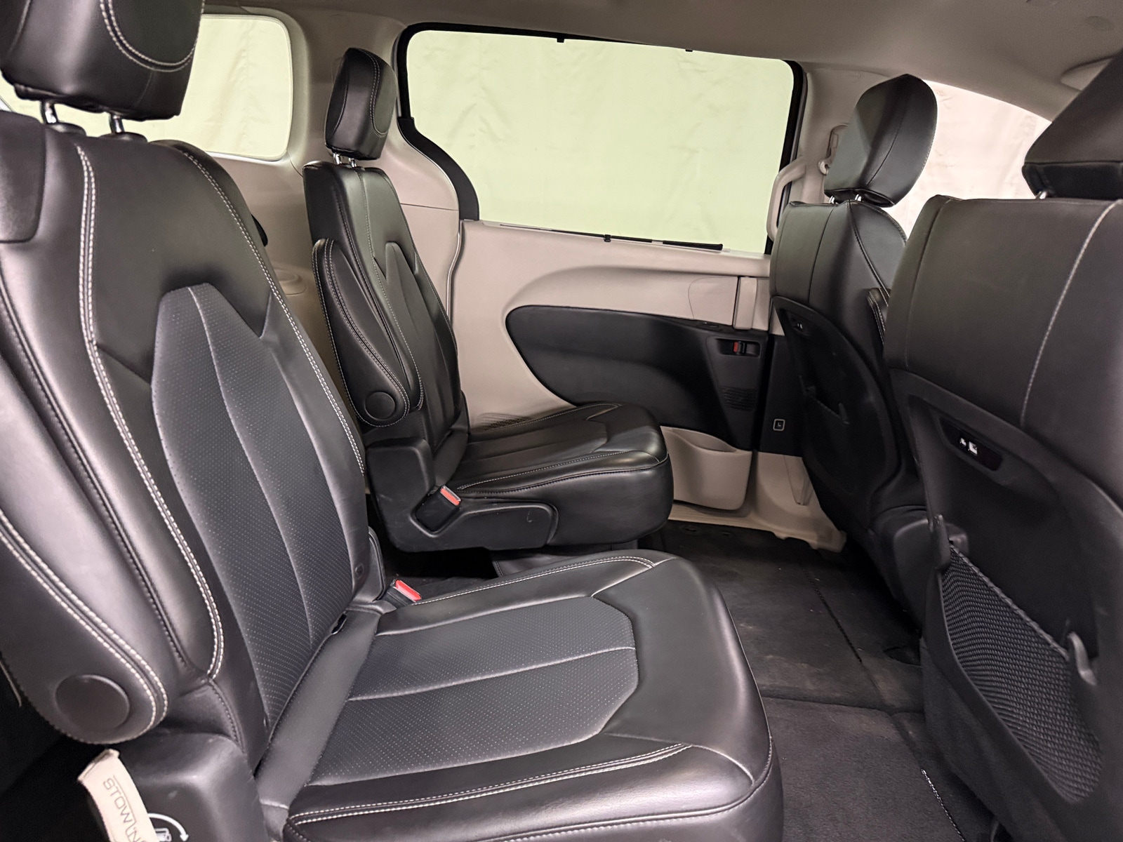 Thumbnail: 2024 Chrysler Pacifica - 5