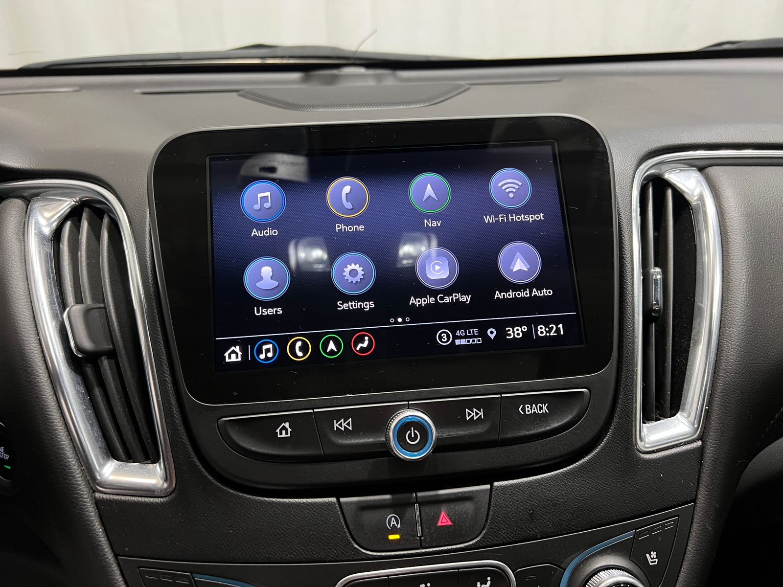 Thumbnail: 2024 Chevrolet Malibu - 3