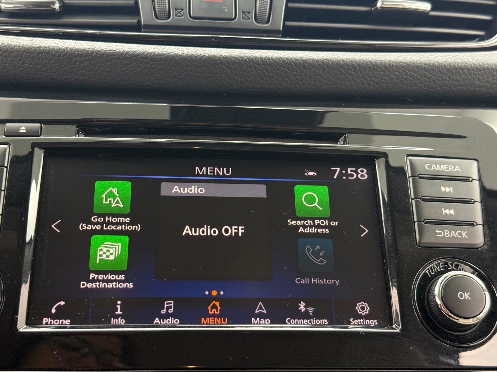 Thumbnail: 2019 Nissan Rogue Sport - 4