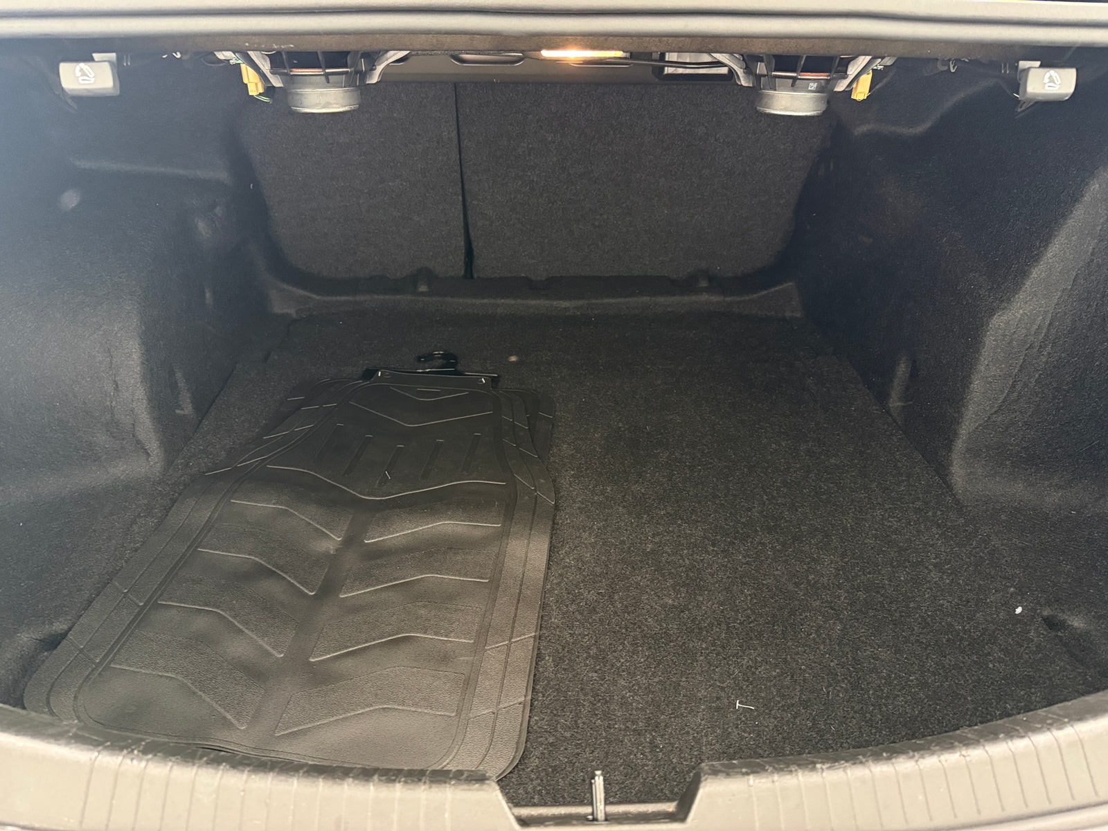 Thumbnail: 2024 Chevrolet Malibu - 6