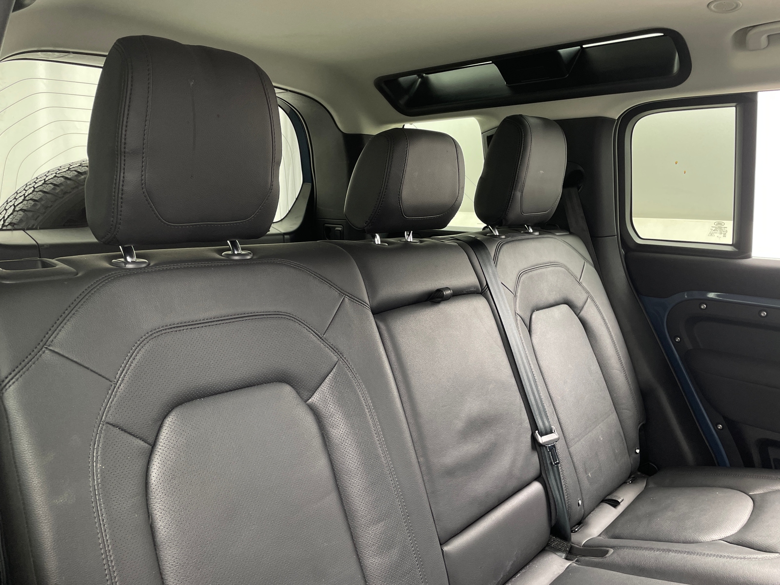 Thumbnail: 2023 Land Rover Defender - 5