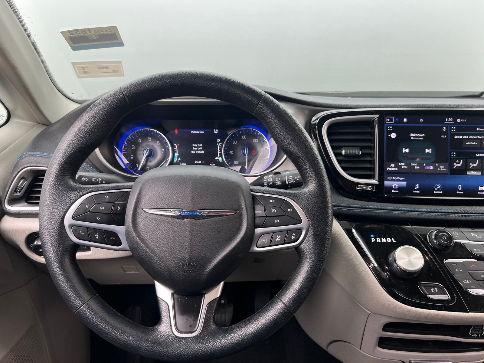 Thumbnail: 2021 Chrysler Pacifica - 5