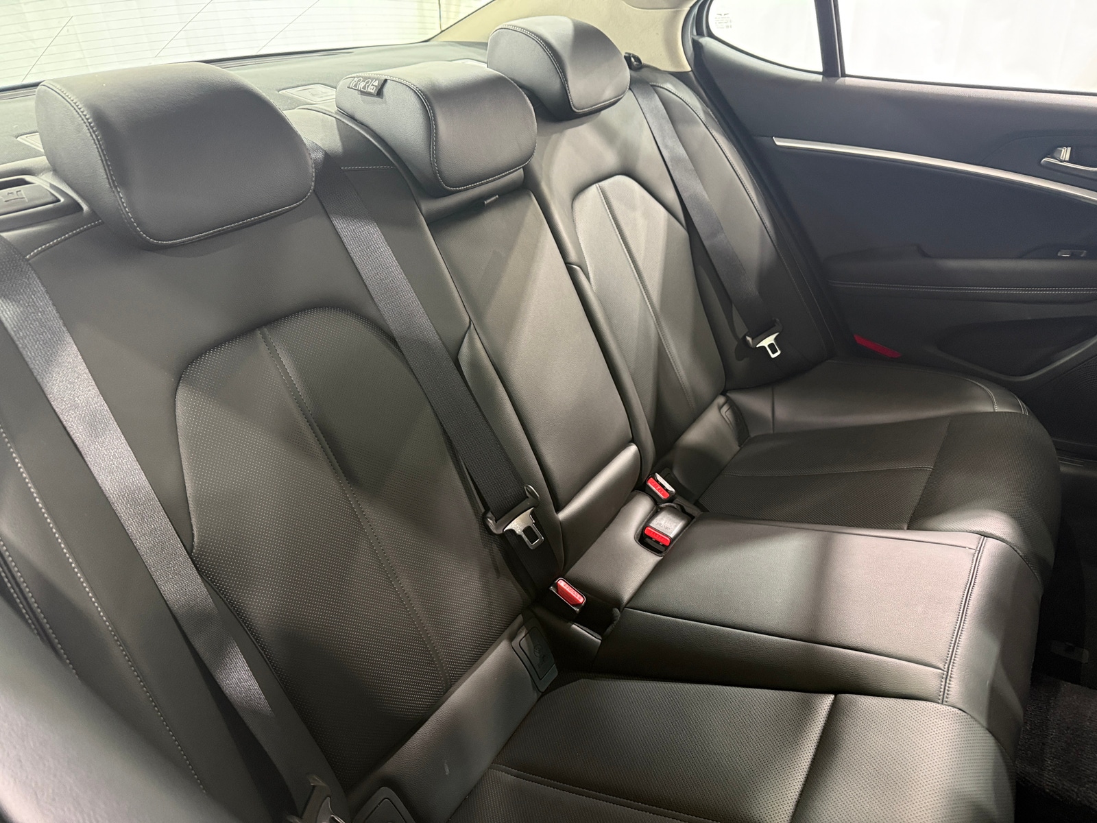 Thumbnail: 2025 Genesis G70 - 5