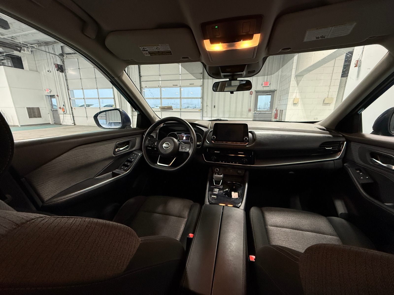 Thumbnail: 2021 Nissan Rogue - 3