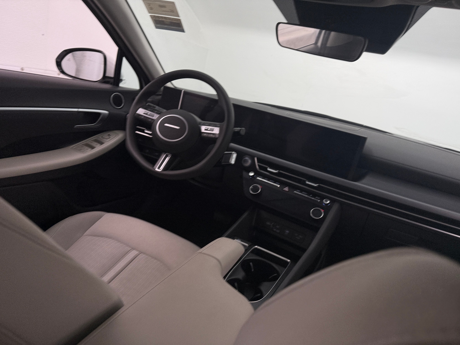 Thumbnail: 2024 Hyundai Sonata - 3