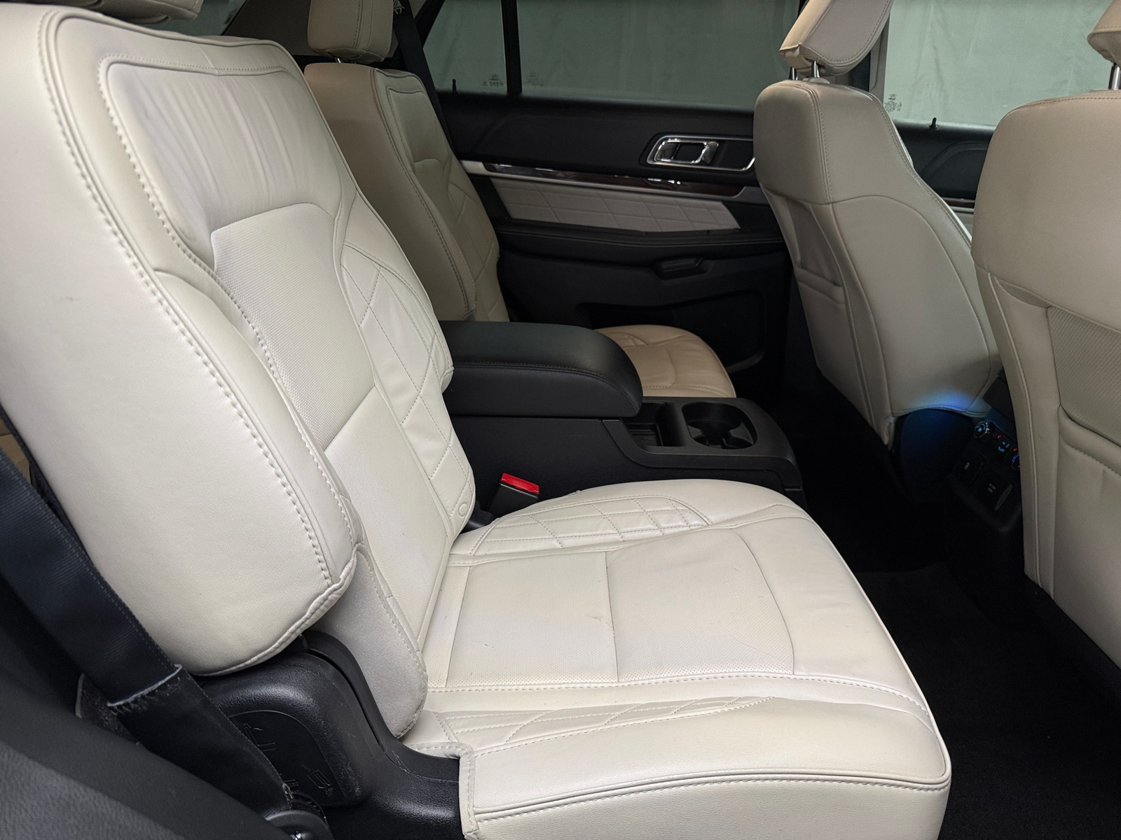 Thumbnail: 2018 Ford Explorer - 5