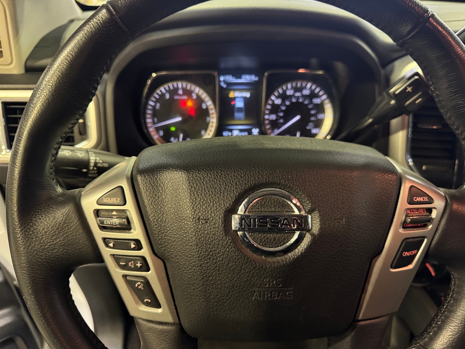 Thumbnail: 2018 Nissan Titan - 5