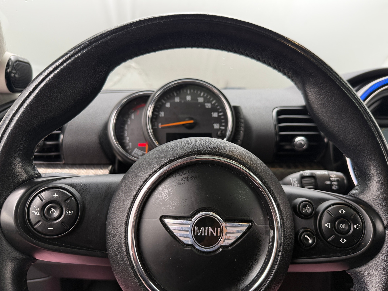 Thumbnail: 2016 MINI Cooper Clubman - 4