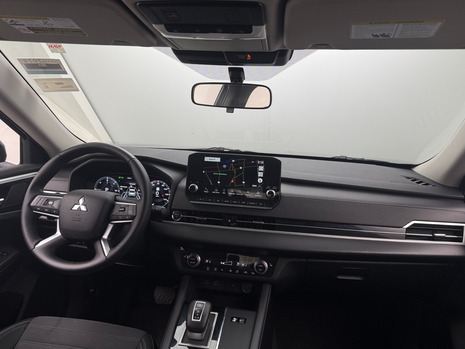 Thumbnail: 2023 Mitsubishi Outlander - 2