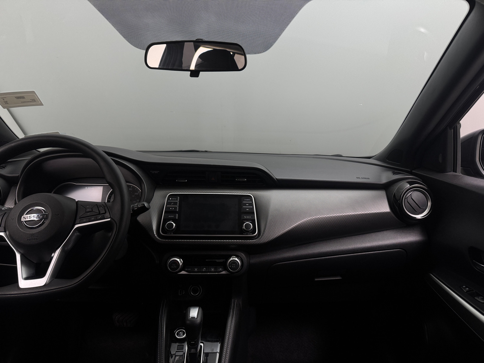 Thumbnail: 2018 Nissan Kicks - 3