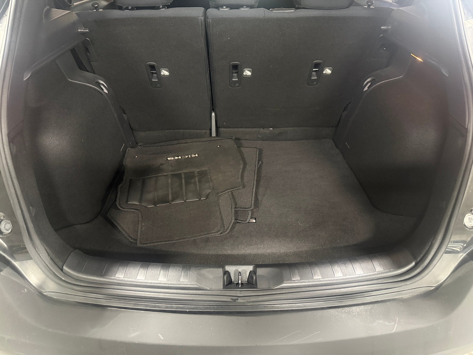 Thumbnail: 2018 Nissan Kicks - 7