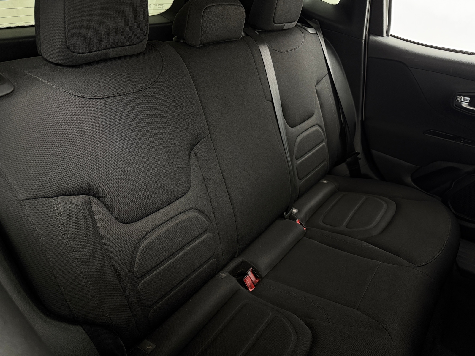 Thumbnail: 2020 Jeep Renegade - 6