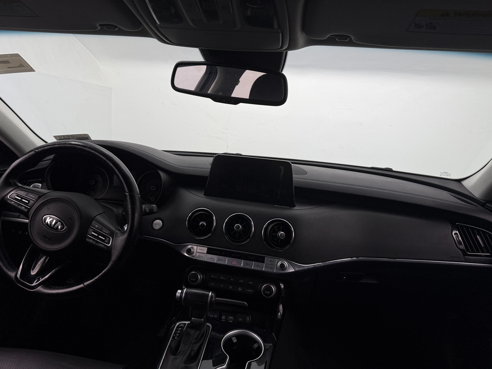 Thumbnail: 2019 Kia Stinger - 2