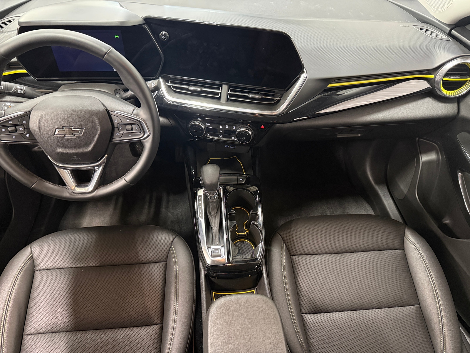 Thumbnail: 2025 Chevrolet Trax - 2