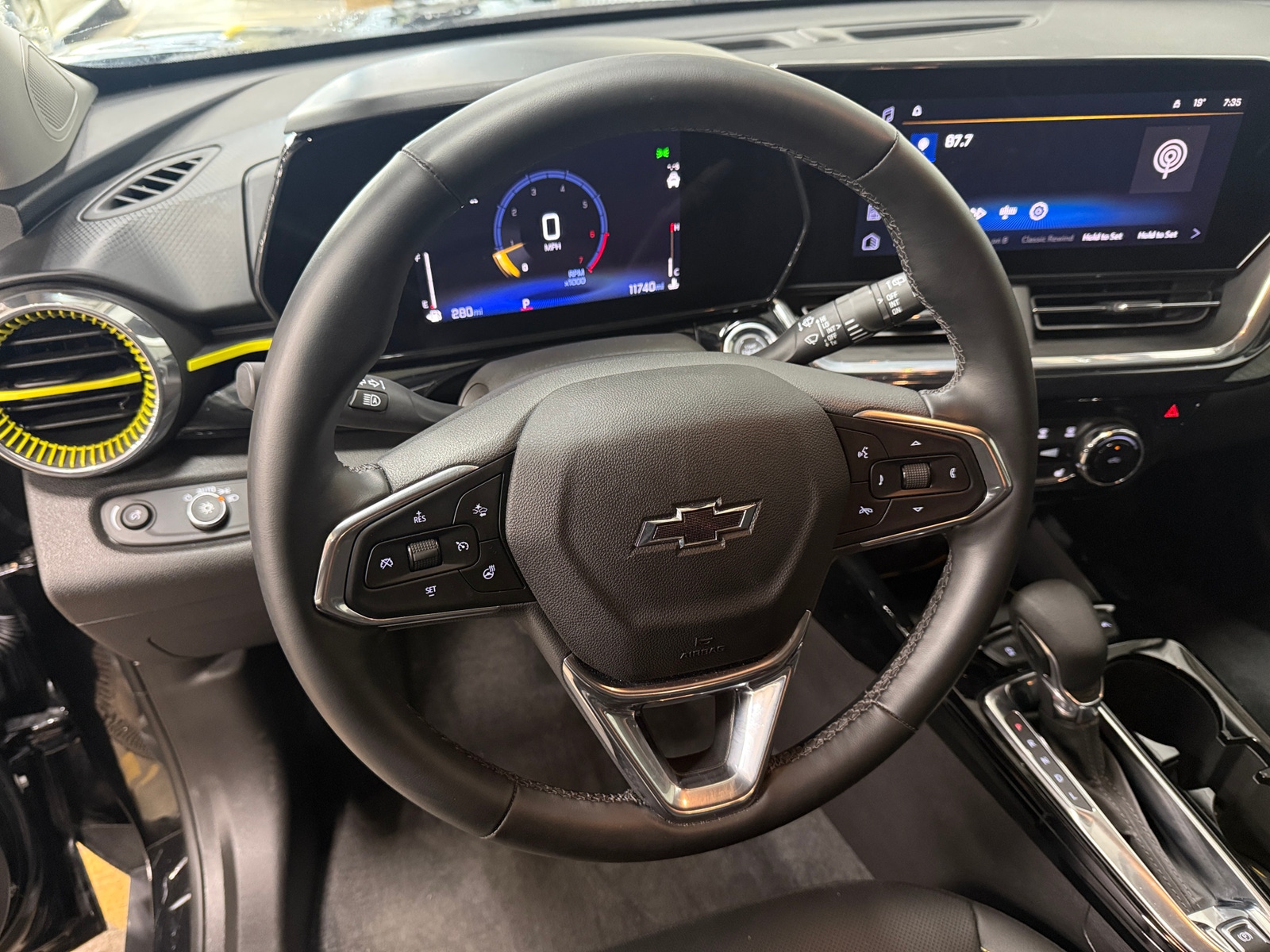 Thumbnail: 2025 Chevrolet Trax - 4