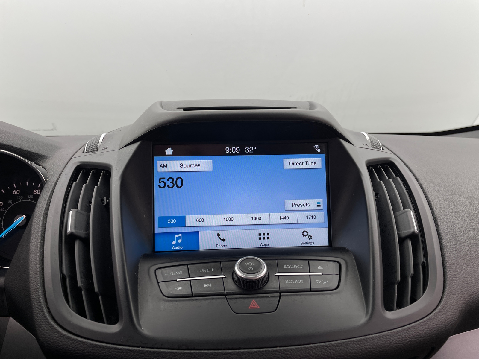 Thumbnail: 2018 Ford Escape - 3