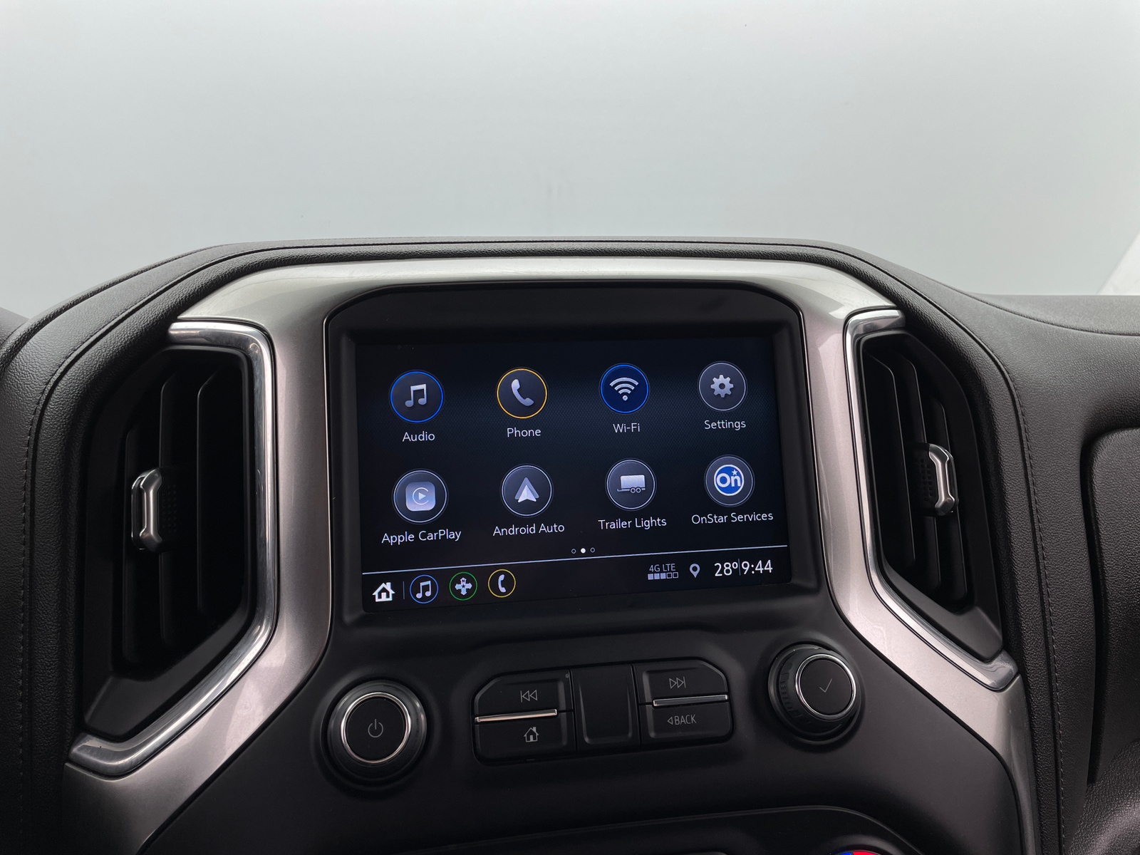 Thumbnail: 2021 Chevrolet Silverado 1500 - 4