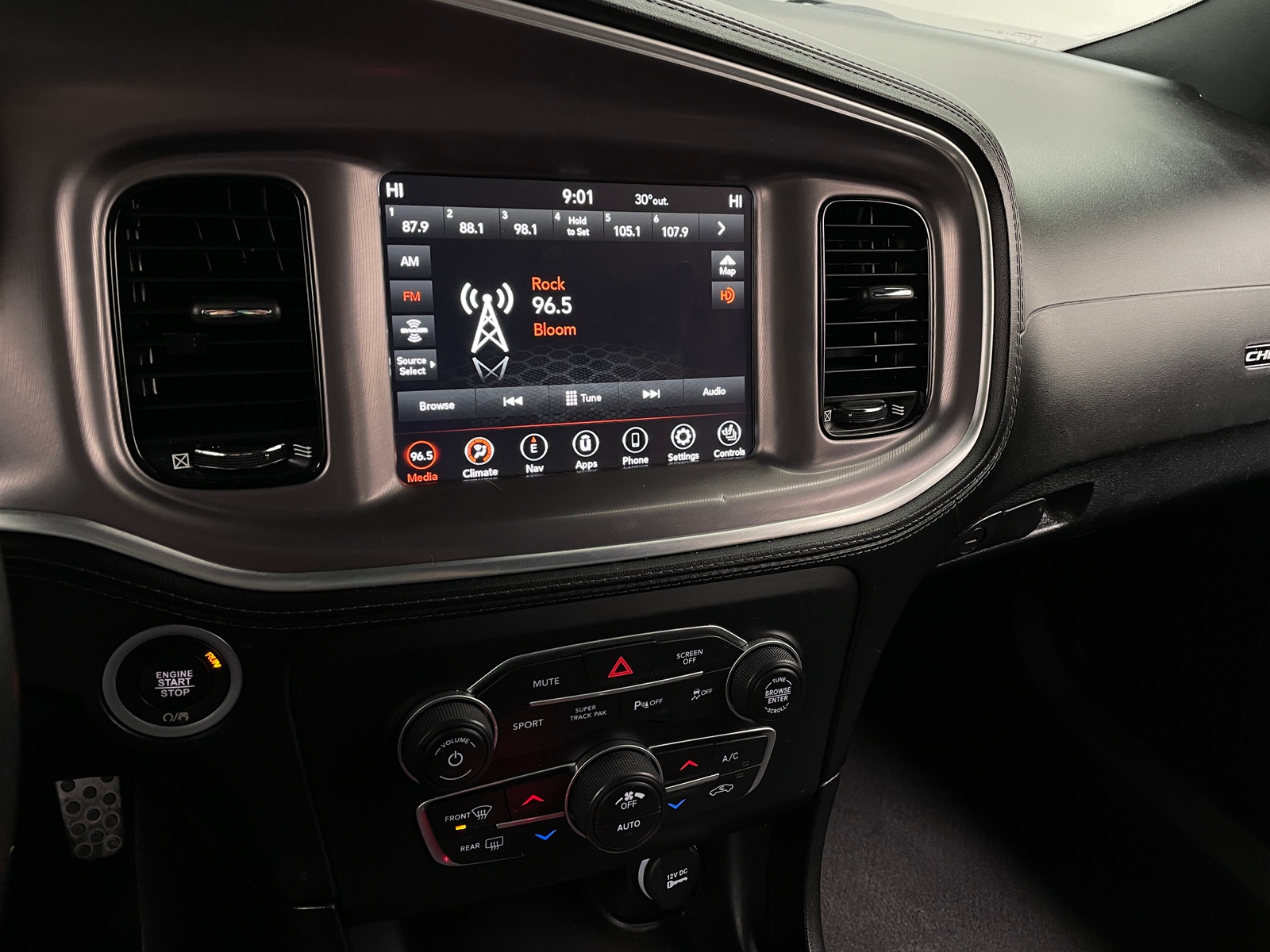 Thumbnail: 2022 Dodge Charger - 3