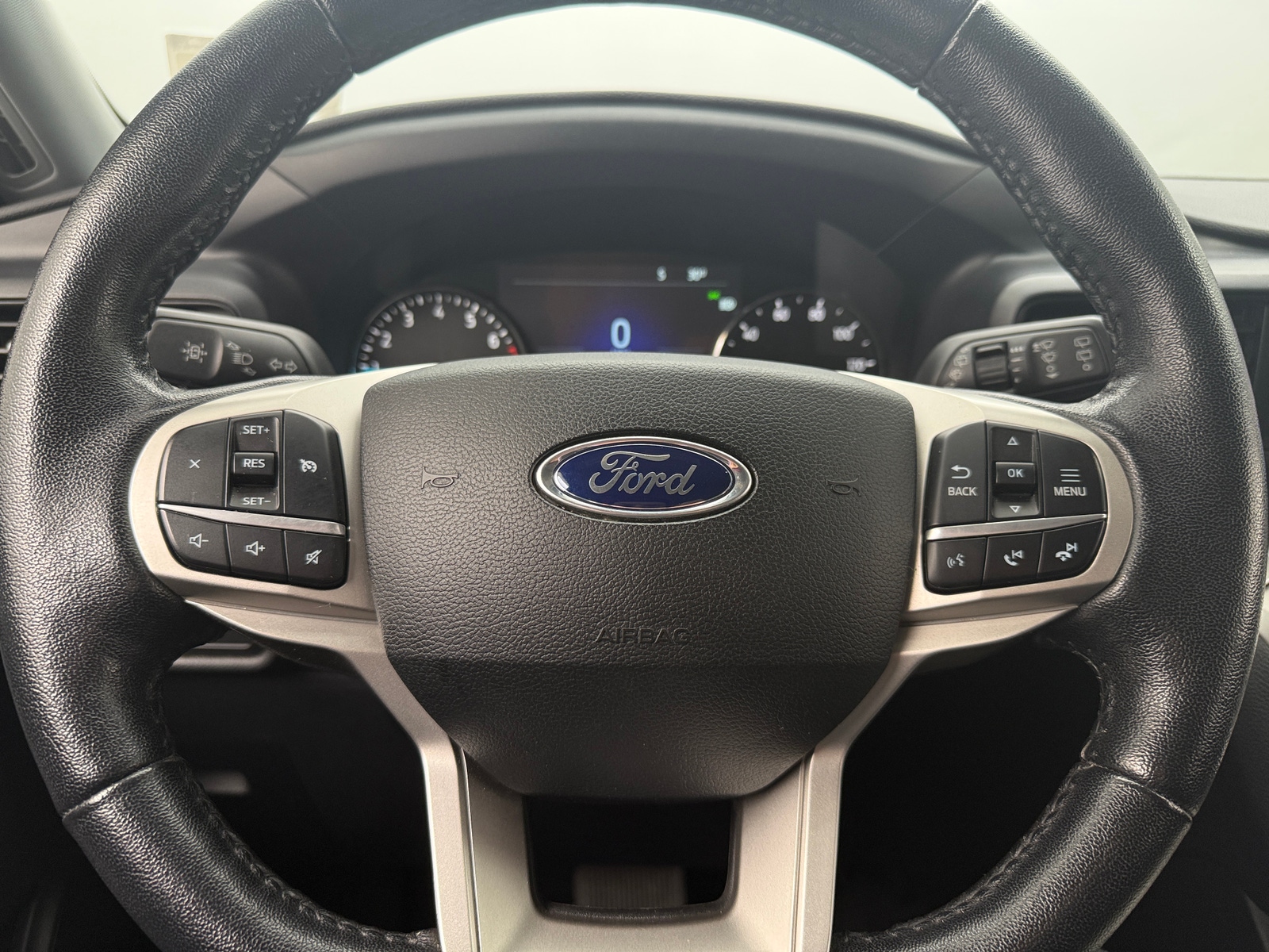 Thumbnail: 2021 Ford Explorer - 5