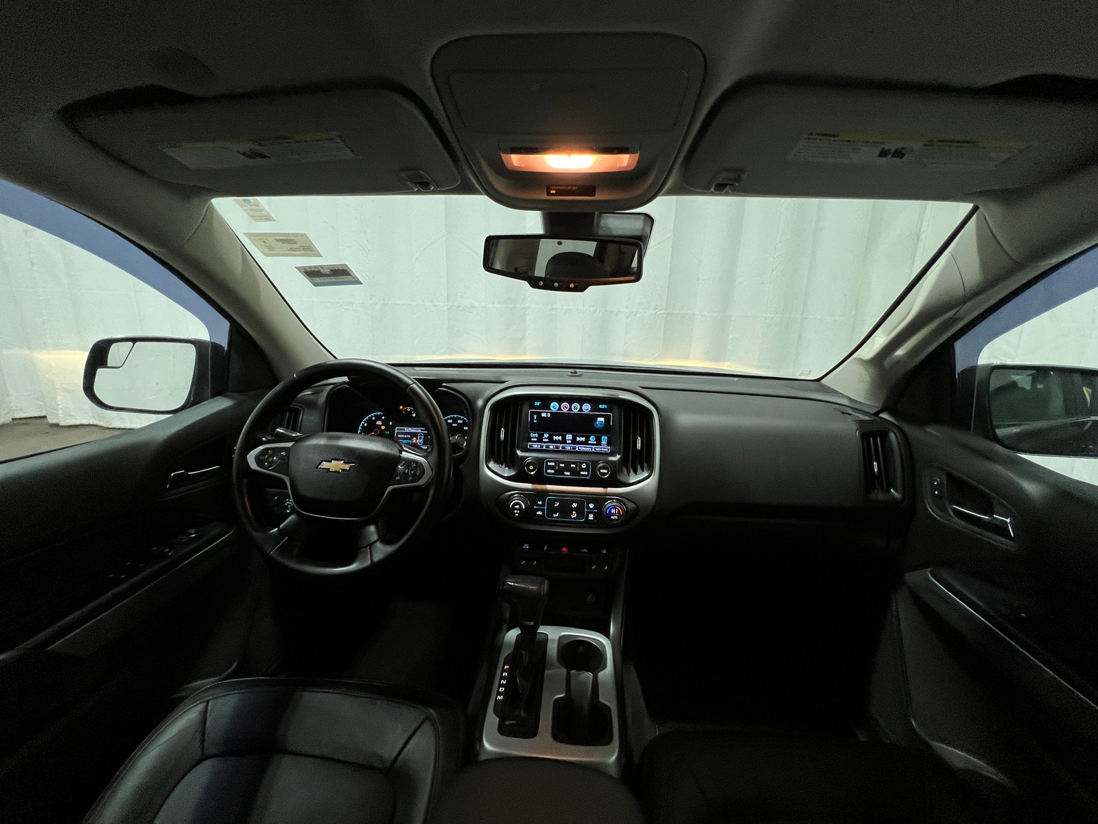 Thumbnail: 2016 Chevrolet Colorado - 3