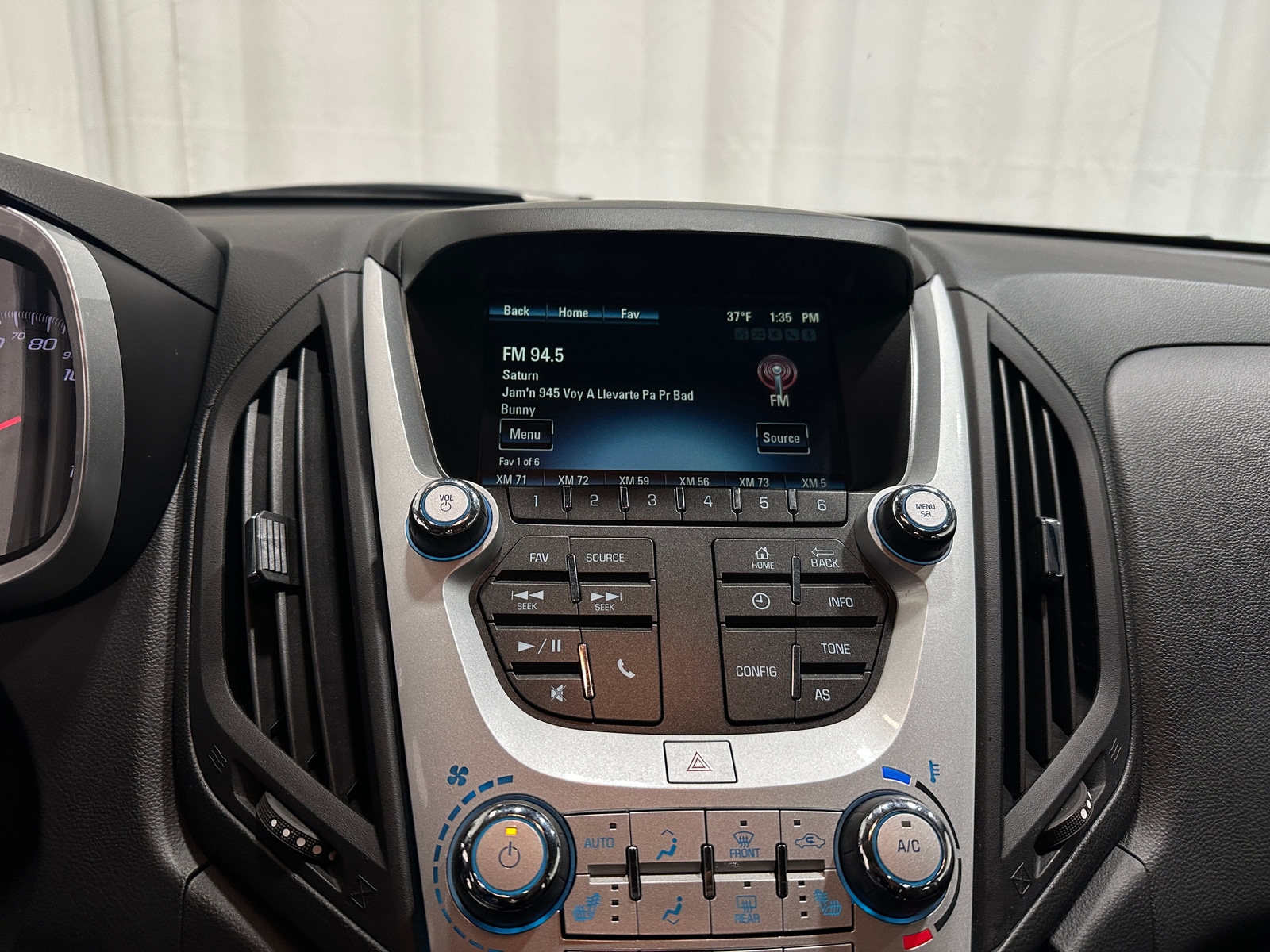 Thumbnail: 2016 Chevrolet Equinox - 4