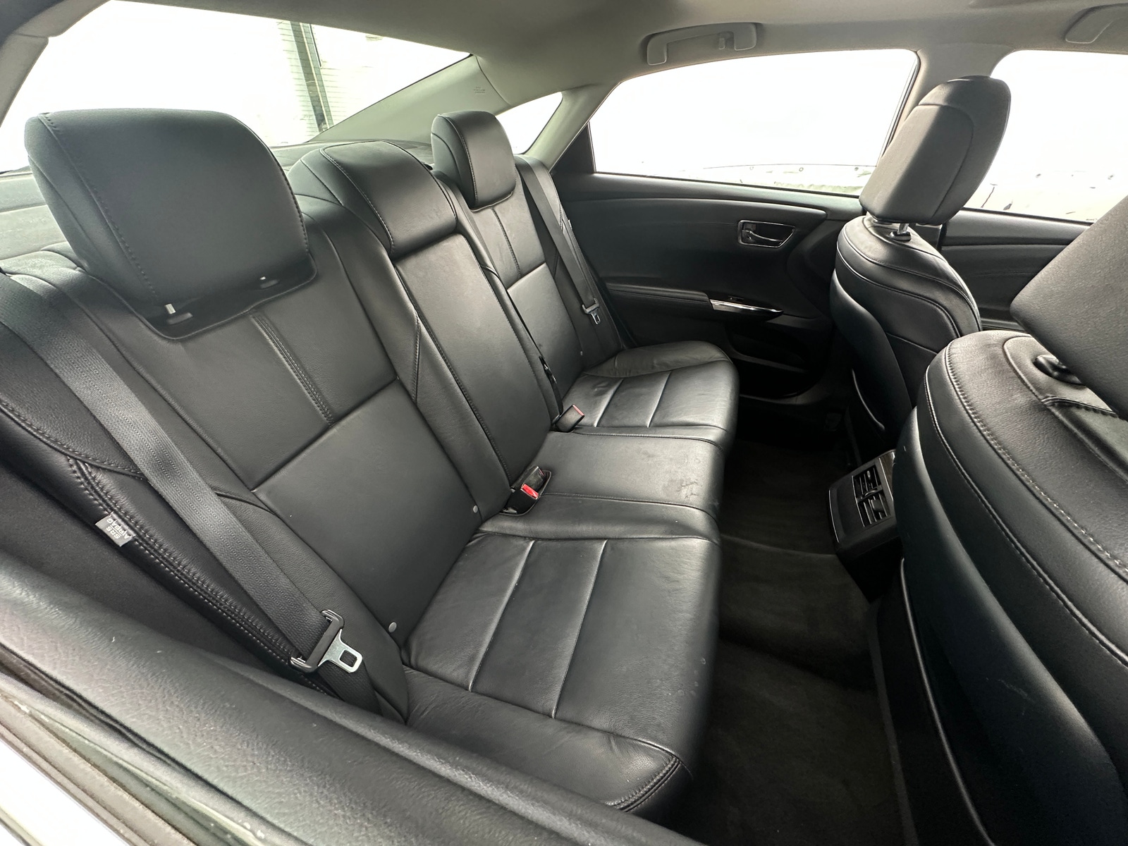 Thumbnail: 2015 Toyota Avalon - 5