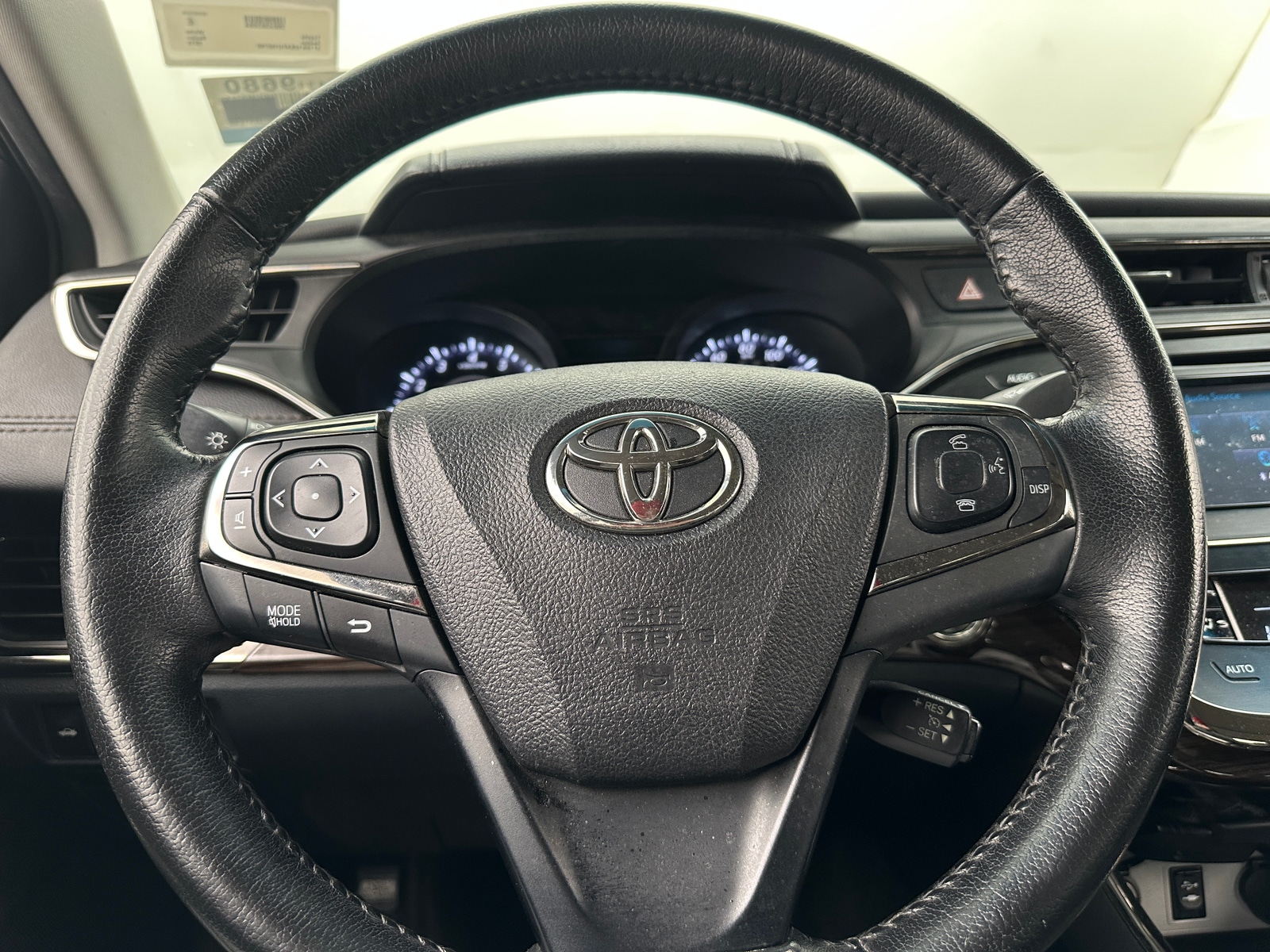 Thumbnail: 2015 Toyota Avalon - 4