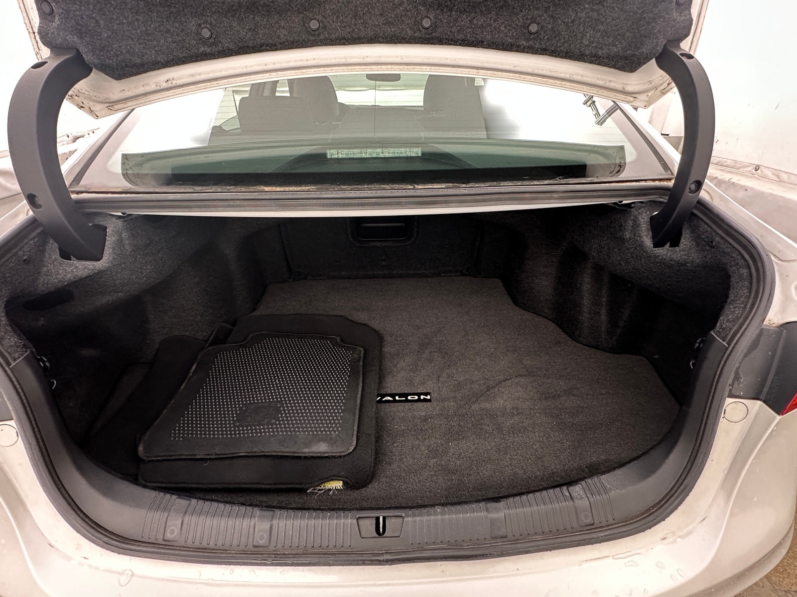 Thumbnail: 2015 Toyota Avalon - 6