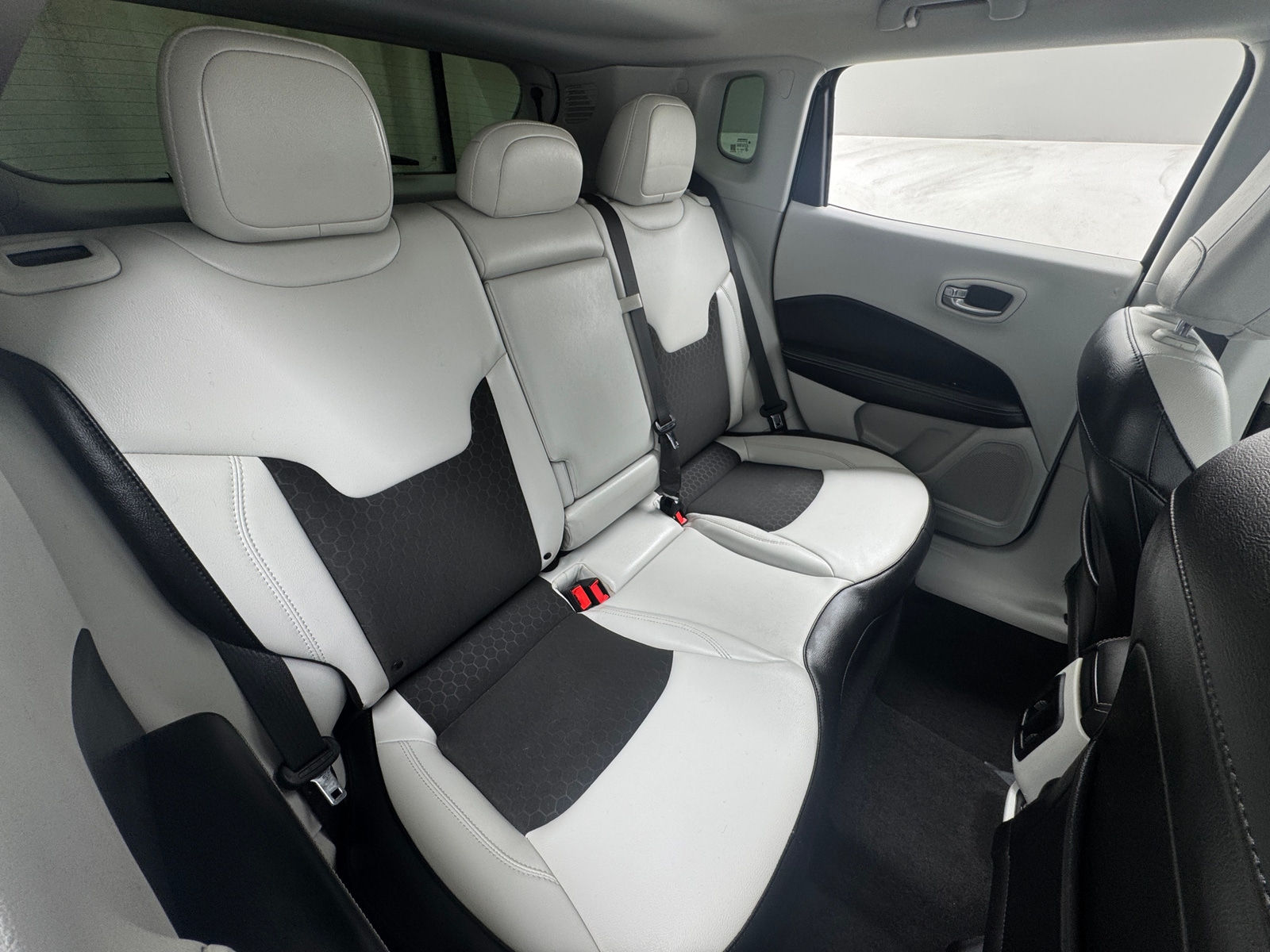 Thumbnail: 2020 Jeep Compass - 6