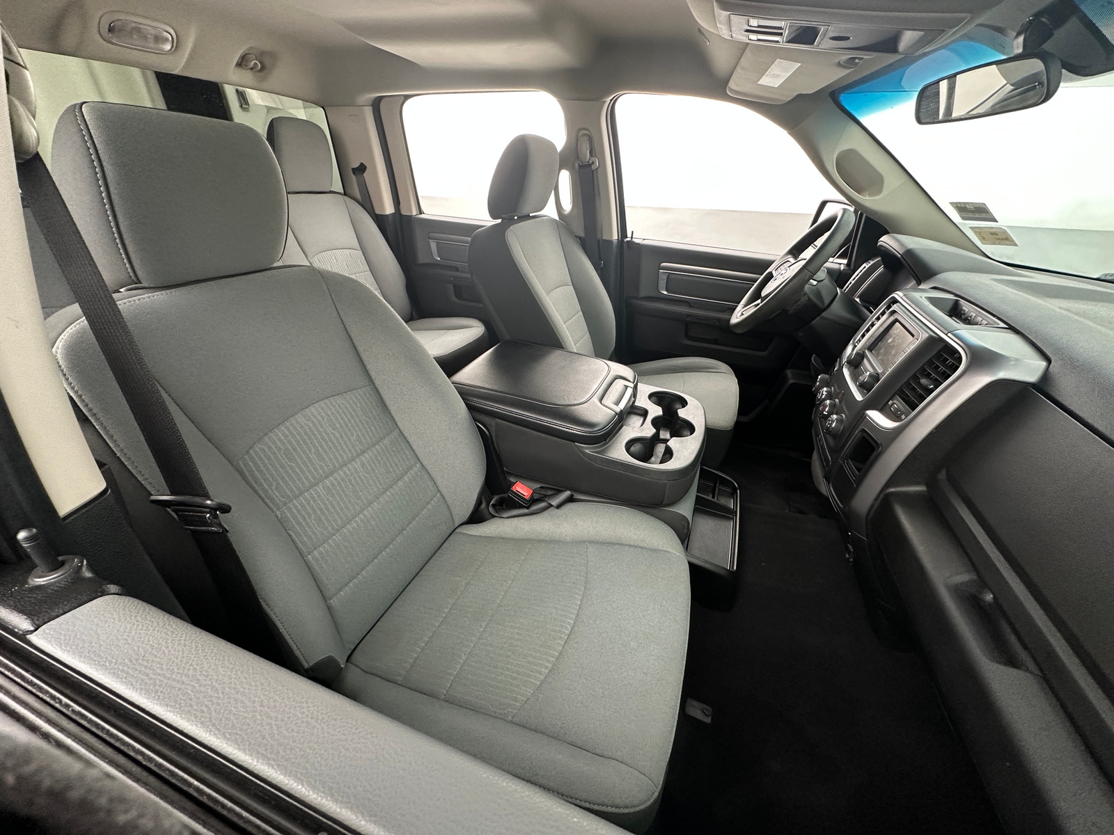 Thumbnail: 2022 RAM 1500 Classic - 2